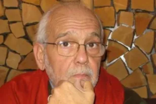 Έφυγε από τη ζωή ο δημοσιογράφος Θάνος Οικονομόπουλος