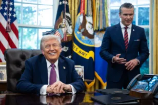 Ο Τραμπ «χρεώνει» στον Χέγκσεθ την πρώτη πρόταση για χτύπημα στο Ιράν ΒΙΝΤΕΟ