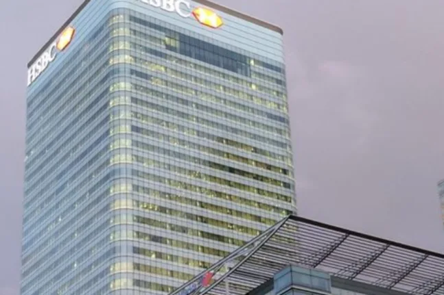 Συναγερμός στον Κόλπο: Τραπεζικοί κολοσσοί εκκενώνουν γραφεία στο Ντουμπάι