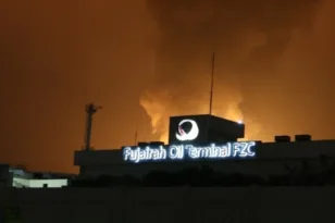 Πλήγμα με drones σε πετρελαϊκές εγκαταστάσεις των Εμιράτων, φλέγεται η Φουτζάιρα
