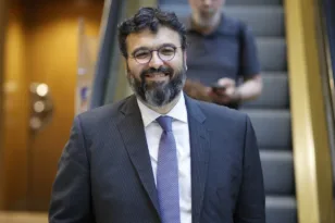 Γιώργος Βασιλειάδης: «ΣΥΡΙΖΑ και Νέα Αριστερά πρέπει να διαλυθούν για ανασύνθεση του προοδευτικού χώρου»