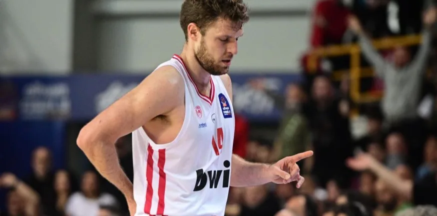 Ολυμπιακός: Χωρίς Βεζένκοβ με την Παρί - Πότε θα κριθεί η συμμετοχή του Μόρις