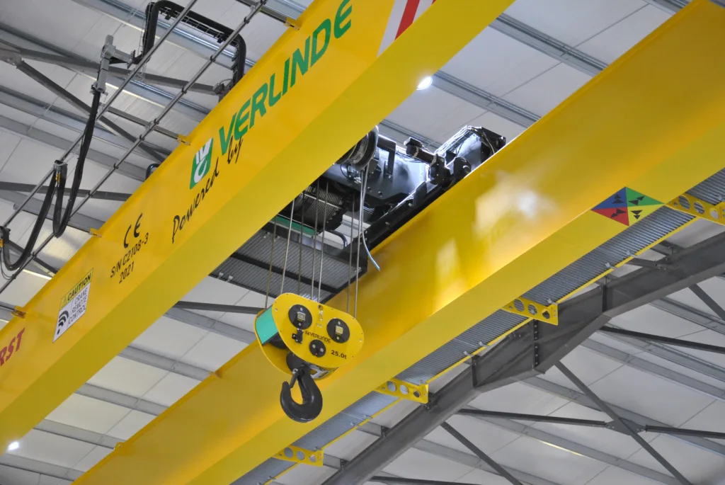 Από τη Βιομηχανική Παραγωγή στη Διαχείριση Υλικών: Πώς οι Γερανογέφυρες Διατηρούν τις Βιομηχανικές Εγκαταστάσεις σε Κίνηση