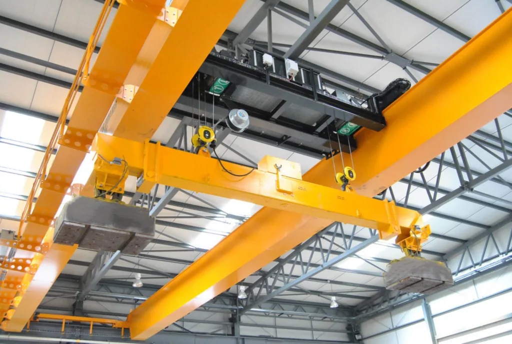 Από τη Βιομηχανική Παραγωγή στη Διαχείριση Υλικών: Πώς οι Γερανογέφυρες Διατηρούν τις Βιομηχανικές Εγκαταστάσεις σε Κίνηση