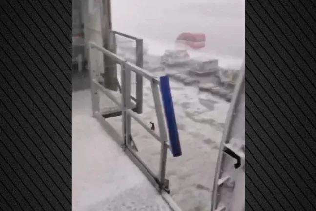 Σφοδρή χαλαζόπτωση στο διεθνές αεροδρόμιο της Ρώμης - Μπήκαν νερά στον 1ο όροφο