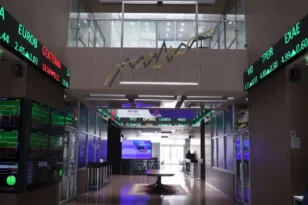 Πτώση άνω του 2% στο Χρηματιστήριο Αθηνών με φόντο την άνοδο του πετρελαίου