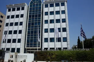 Χρηματιστήριο: Τρίτη συνεχόμενη άνοδος με ώθηση από τις τράπεζες – Σε νέα ρεκόρ τα διυλιστήρια
