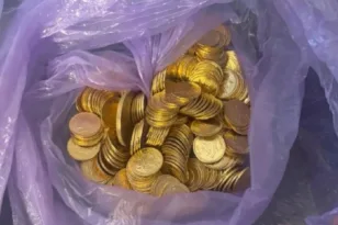 Σπείρα που πουλούσε «χρυσές λίρες» εξαρθρώθηκε στη Λάρισα – Απάτες άνω του 1 εκατ. ευρώ