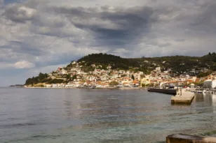 Λίμνη Ευβοίας: Με την αύρα του Αιγαίου