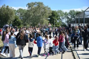 Πάτρα: Πλήθος κόσμου στην εκδήλωση του Δήμου για τα αδέσποτα