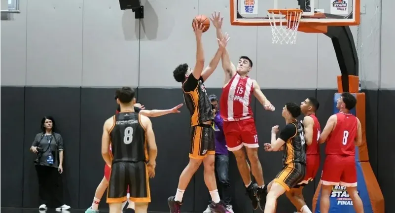 Πανελλήνιο Εφήβων: Η ώρα της κορύφωσης - το remake του τελικού