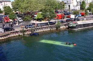 Γαλλία: Λεωφορείο έπεσε στον Σηκουάνα με εκπαιδευόμενο οδηγό στο τιμόνι ΒΙΝΤΕΟ