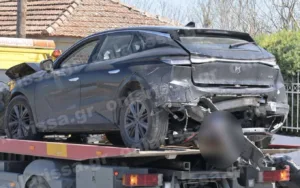 Καραμπόλα τριών αυτοκινήτων στη Λάρισα, ένας σοβαρά τραυματίας που διασωληνώθηκε, ΦΩΤΟ