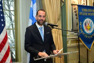 Στις εκδηλώσεις της Ομογένειας στις ΗΠΑ για την εθνική παλιγγενεσία και την 200η επέτειο της Εξόδου του Μεσολογγίου, ο Νεκτάριος Φαρμάκης