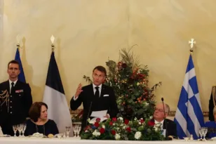 Εμανουέλ Μακρόν: «Ελλάς, Γαλλία, συμμαχία. Η Ευρώπη, χωρίς την Ελλάδα, δεν θα ήταν η Ευρώπη»