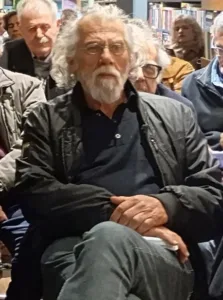 Μπλόκο στους κάτω των 15 ετών για όλα τα social media: Είναι αρκετή η απαγόρευση;