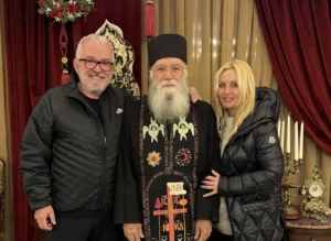 Στη Μονή των παπαροκάδων η Πέγκυ Ζήνα! ΦΩΤΟΓΡΑΦΙΑ