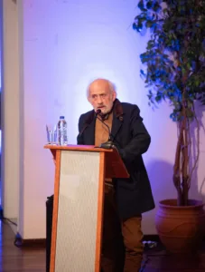 Ασφαλής… η αναρρίχηση με τον οδοντωτό στο forum του «Ημερήσιου», ΦΩΤΟ