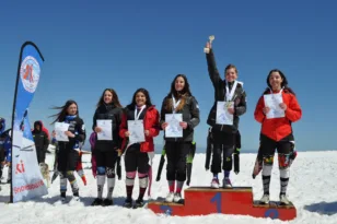 Άρτεμις Παπαγεωργίου: Κυνηγά τα όνειρά της στο χιόνι, ΦΩΤΟ, ΒΙΝΤΕΟ