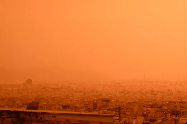 Κολυδάς για αφρικανική σκόνη: «Η πραγματικότητα είναι πιο σύνθετη και λιγότερο ανησυχητική απ’ όσο φαίνεται με μια πρώτη ματιά»