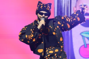 Ο Ακύλας έγινε πασχαλινό αυγό και η φωτογραφία κάνει τον γύρο των θαυμαστών της Eurovision