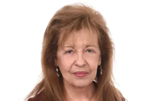 Αμαλία Κουσαδιανού-Διδάχου: «Υποτιμάμε τη δύναμη του λόγου» – Το νέο της βιβλίο