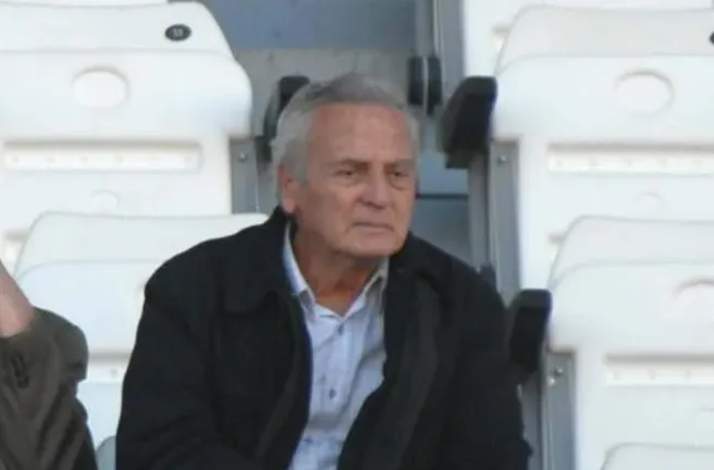 Εφυγε από τη ζωή ο Αλέκος Καραμπέτσος