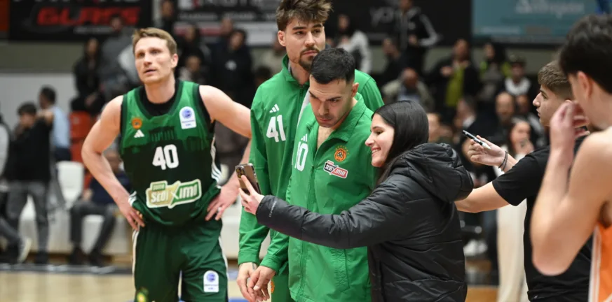 Προμηθέας-Παναθηναϊκός: Κερκίδες με δροσιά, ομορφιά και χαμόγελα - Φωτογραφίες