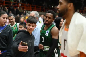 Προμηθέας-Παναθηναϊκός: Κερκίδες με δροσιά, ομορφιά και χαμόγελα - Φωτογραφίες