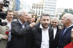 ΠΑΣΟΚ: Ο Τσουκαλάς αποκάλυψε πως δεν θα είναι αυτός ο νέος γραμματέας