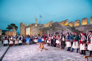 Ναύπακτος: Με Πομπή Αρματωμένων και ιστορικό δρώμενο η 197η Επέτειος της Απελευθέρωσης