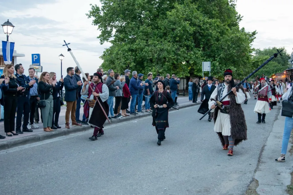 Ναύπακτος: Με Πομπή Αρματωμένων και ιστορικό δρώμενο η 197η Επέτειος της Απελευθέρωσης