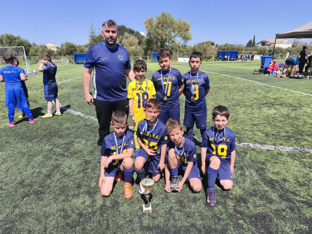 Οι «μικροί» του Άτλαντα Πατρών κέρδισαν εμπειρίες και σήκωσαν κούπα στη Ζάκυνθο ΦΩΤΟ