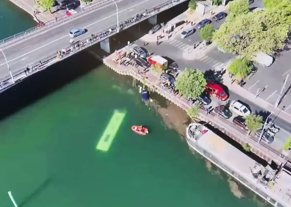 Γαλλία: Λεωφορείο έπεσε στον Σηκουάνα με εκπαιδευόμενο οδηγό στο τιμόνι ΒΙΝΤΕΟ