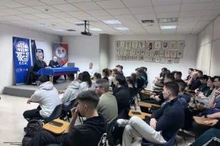 Πεντάδα διαιτητών της ΕΣΚΑ-Η ανέβηκε στη Γ΄ Εθνική