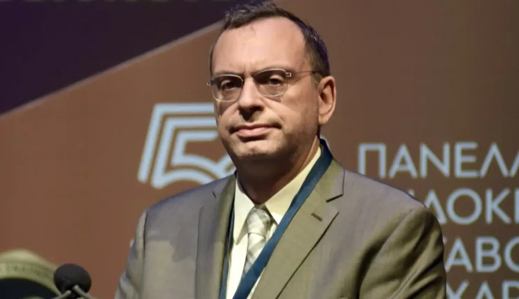 «Η παχυσαρκία είναι νόσος, όχι επιλογή» - Τι λέει στην «Π» ο ενδοκρινολόγος Διονύση Χαρτουμπέκη