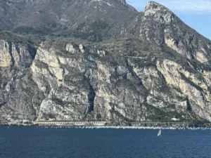 Ελαμψαν στη λίμνη Γκάρντα οι ιστιοπλόοι του ΙΟΠ