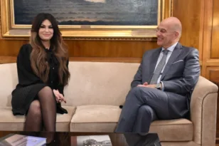 Δένδιας – Γκιλφόιλ: Ενίσχυση αμυντικής συνεργασίας Ελλάδας – ΗΠΑ με επίκεντρο τη Φλόριντα