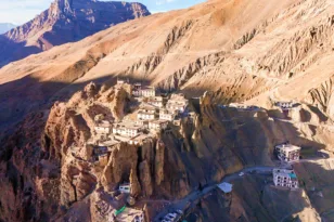 Ιμαλάια: Αυτό είναι χωριό που βρίσκεται σε γκρεμό εδώ και 1.000 χρόνια! ΦΩΤΟ, ΒΙΝΤΕΟ