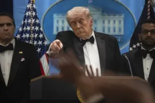 Τραμπ: Στο τραπέζι αλεξίσφαιρο γιλέκο στις δημόσιες εμφανίσεις