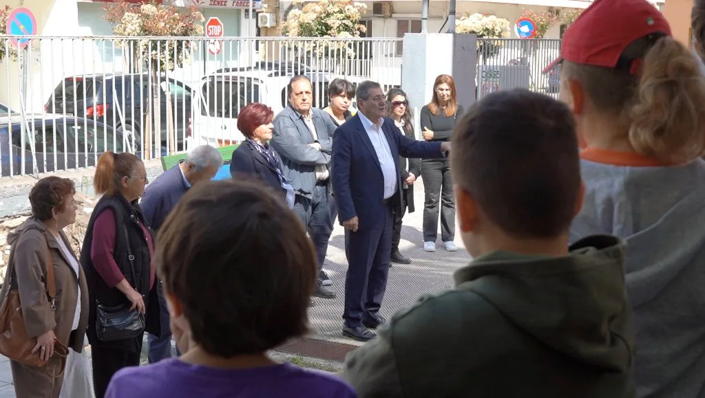 Πάτρα: Ο Δήμος τίμησε με παιδιά τον αντιδικτατορικό αγώνα - Με αφορμή την 21η Απριλίου