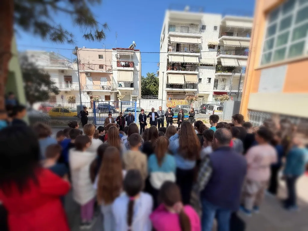 Πάτρα: Ο Δήμος τίμησε με παιδιά τον αντιδικτατορικό αγώνα - Με αφορμή την 21η Απριλίου