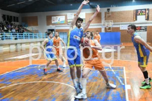 Τα Αραχωβίτικα/Ακταίο πήραν το ντέρμπι με την ΕΑΠ, η ΑΕ Ροϊτίκων το «25 στα 25»! ΦΩΤΟ