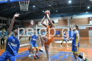 Τα Αραχωβίτικα/Ακταίο πήραν το ντέρμπι με την ΕΑΠ, η ΑΕ Ροϊτίκων το «25 στα 25»! ΦΩΤΟ