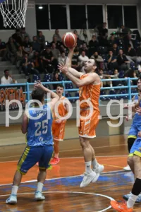 Τα Αραχωβίτικα/Ακταίο πήραν το ντέρμπι με την ΕΑΠ, η ΑΕ Ροϊτίκων το «25 στα 25»! ΦΩΤΟ