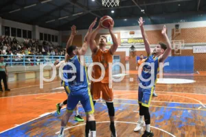 Τα Αραχωβίτικα/Ακταίο πήραν το ντέρμπι με την ΕΑΠ, η ΑΕ Ροϊτίκων το «25 στα 25»! ΦΩΤΟ