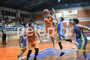 Τα Αραχωβίτικα/Ακταίο πήραν το ντέρμπι με την ΕΑΠ, η ΑΕ Ροϊτίκων το «25 στα 25»! ΦΩΤΟ