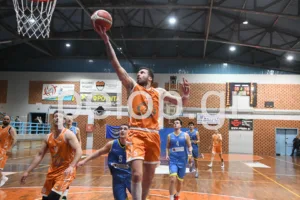 Τα Αραχωβίτικα/Ακταίο πήραν το ντέρμπι με την ΕΑΠ, η ΑΕ Ροϊτίκων το «25 στα 25»! ΦΩΤΟ