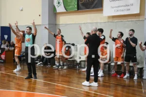 Τα Αραχωβίτικα/Ακταίο πήραν το ντέρμπι με την ΕΑΠ, η ΑΕ Ροϊτίκων το «25 στα 25»! ΦΩΤΟ