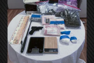 Εγκληματική οργάνωση με 3,9 κιλά κοκαΐνης, 3,1 κιλά κάνναβης, πιστόλι και μετρητά